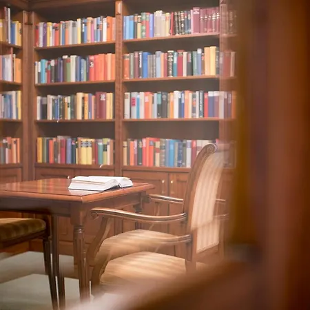 Gda Hildastift Am Kurpark מלון