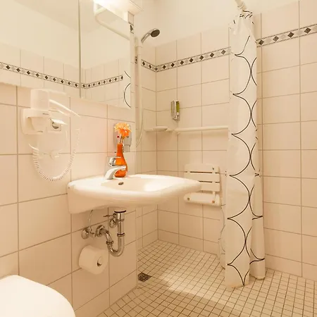 Gda Hildastift Am Kurpark מלון ויסבאדן